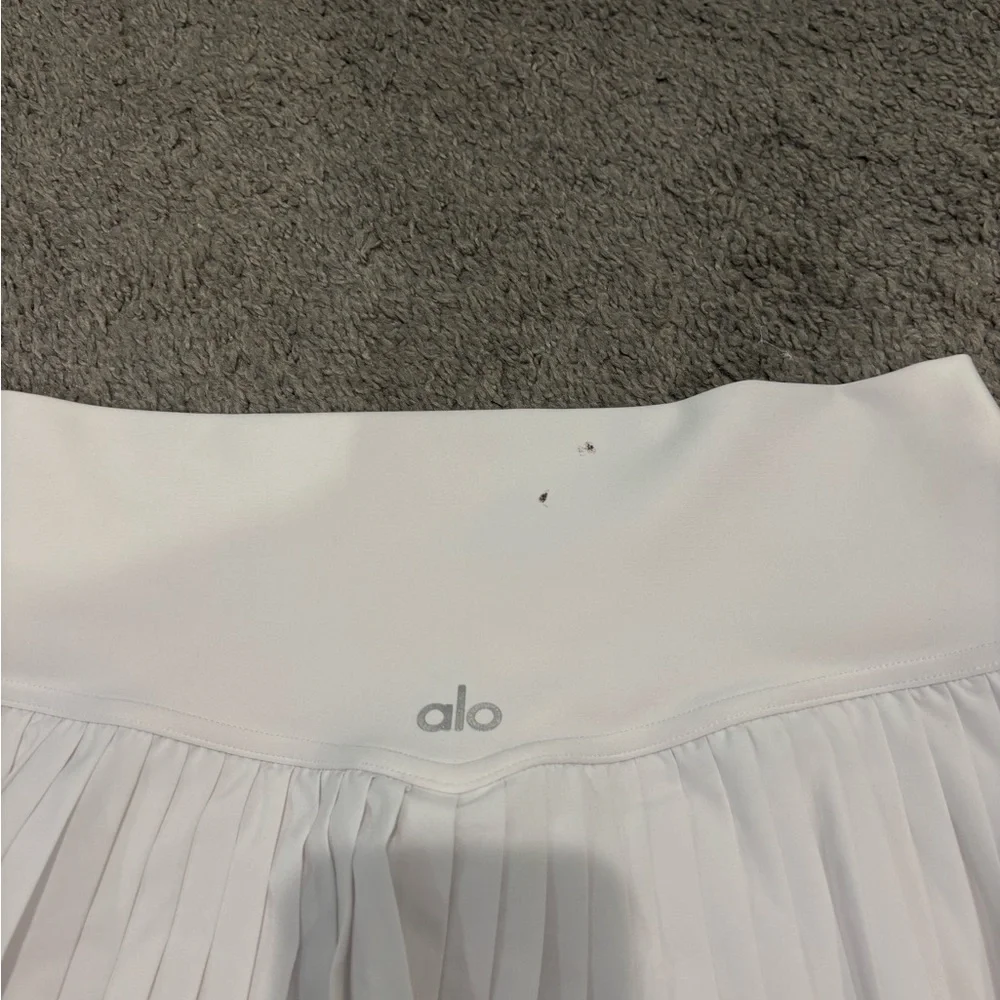 ALO Yoga tops lightweight